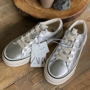 Brand New Girls Shoes Size 12.5 Silver Sneaker